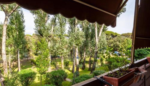 Superior One-Bedroom Apartment with Balcony