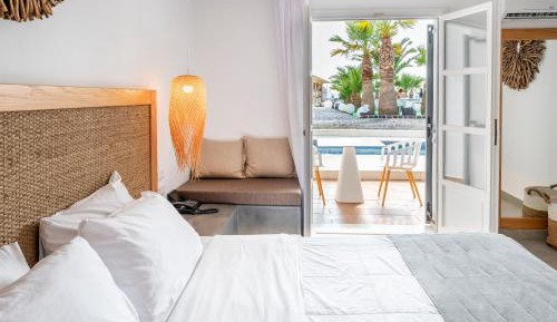 Junior Suite with Shared Pool 