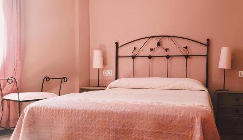 Apartment with Mountain View