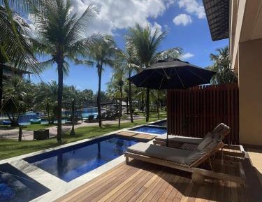 Premium Suite with Pool view