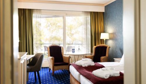 Superior Double Room – Lake View Loggia