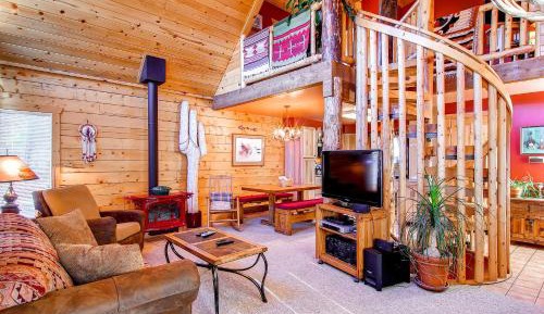 Three-Bedroom Holiday Home 