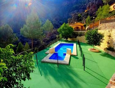 Three-Bedroom Townhouse