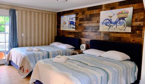 Deluxe Queen Room with Two Queen Beds