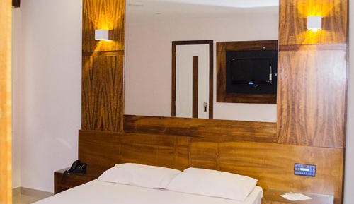 Deluxe Double Room (2 Adults)