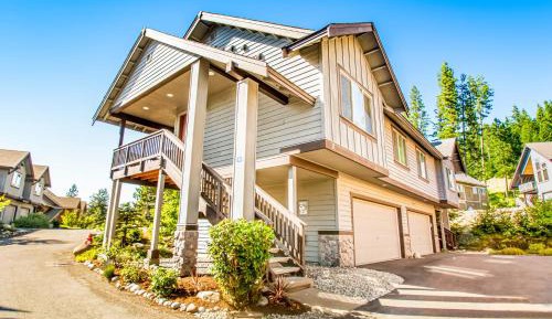 Two Bedroom Apartment 