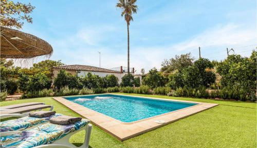 Three-Bedroom Holiday Home 