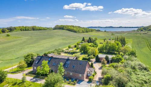 One-Bedroom Apartment with Attic Bed and Sea View