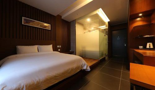 Standard Double Flooring Room