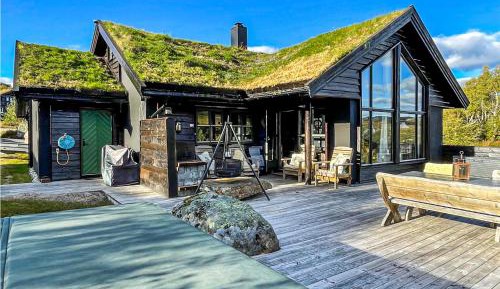 Three-Bedroom Holiday Home 