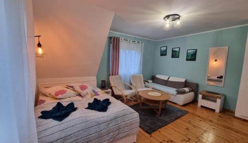 Quadruple Room with Private Bathroom