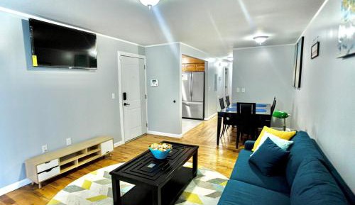 Three-Bedroom Apartment with Balcony