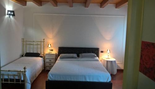 Triple Room with Private Bathroom