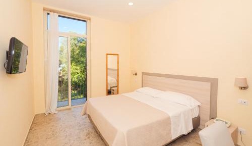 Superior Double or Twin Room with Pool View