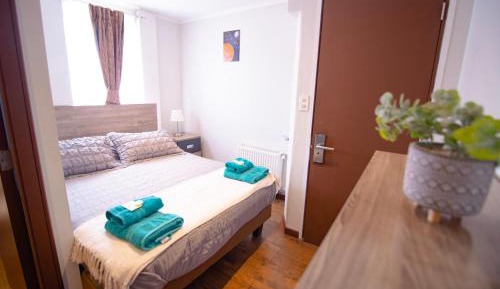 Double Room with Private Bathroom