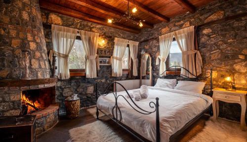 Double Room with Mountain View