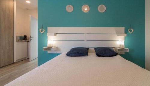 Queen Room with Garden View