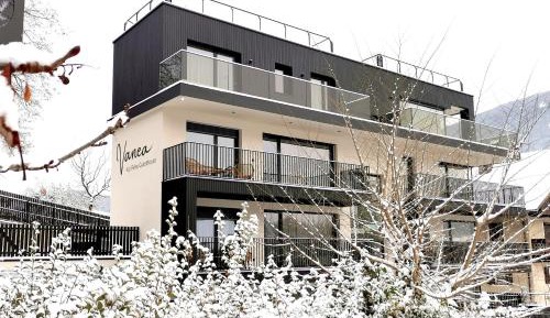 Apartment with Garden View