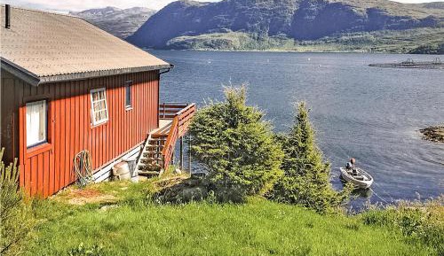 Three-Bedroom Holiday Home 