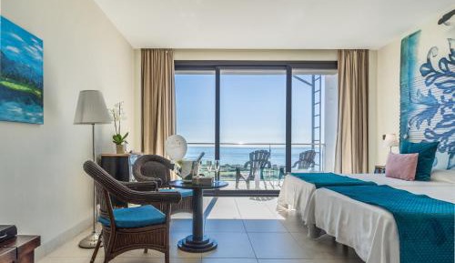 Twin Room with Shower