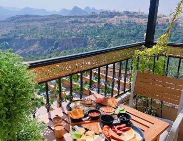 Twin Room with Mountain View