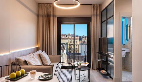 Apartment with Garden View