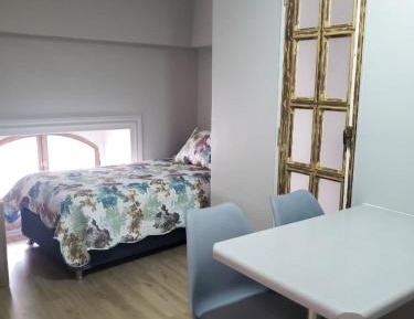 Standard Triple Studio