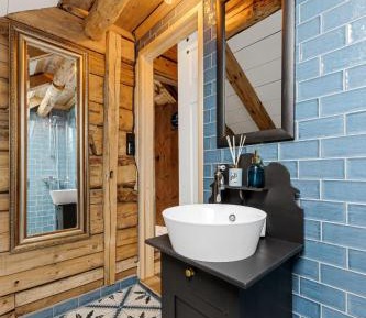 King Room with Mountain View