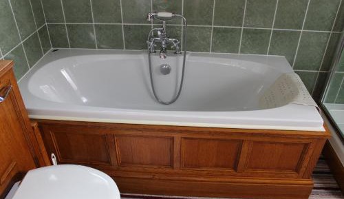 Standard Single Room with Shared Bathroom