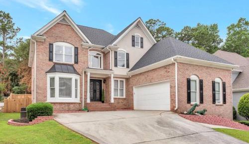 Eight-Bedroom House