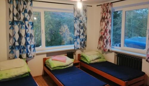 Basic Triple Room with Shared Bathroom