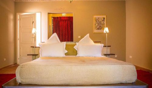 Suite with Garden View