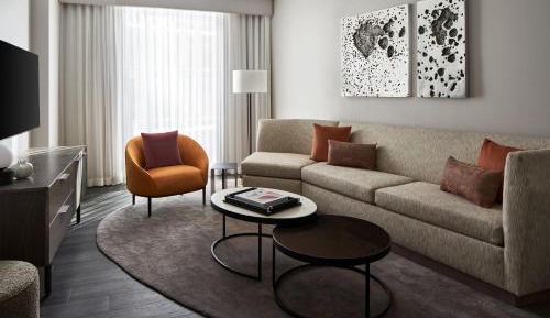 Junior King Suite