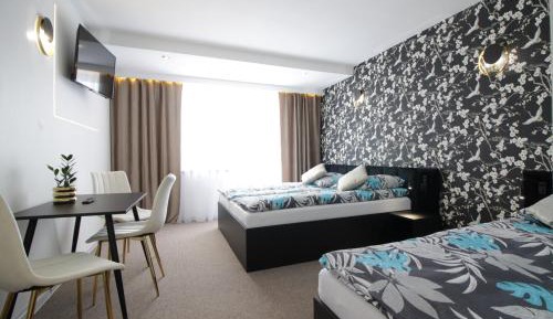 Triple Room with Private Bathroom