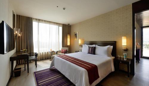 Suite (Rs.2000 Credit for Food, Soft Beverages, Liquor, Laundry, Spa & Travel desk)