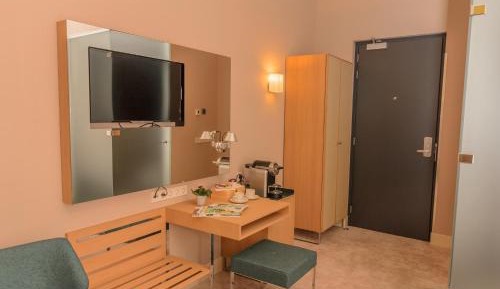 Superior Twin Room with View