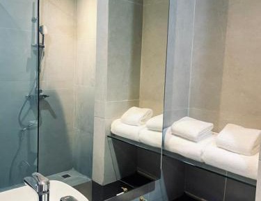 Deluxe King Room - Smoking