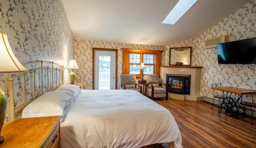 Room 17 Peppermint Fields