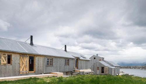 Apartment with Mountain View