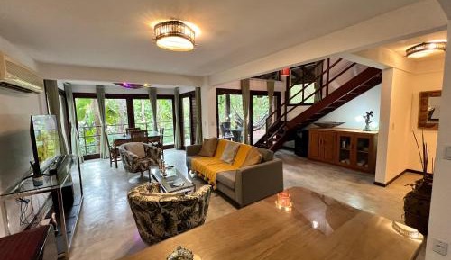 Villa with Garden View