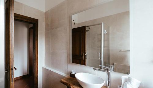 Quadruple Room with Private Bathroom