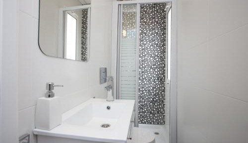 Two-Bedroom Apartment (4 Adults)