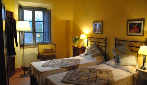 Two-Bedroom Apartment (3 Adults)