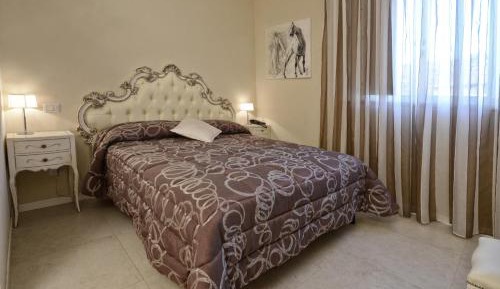 Superior Double Room with City View