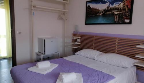 Economy Double Room with Shared Bathroom
