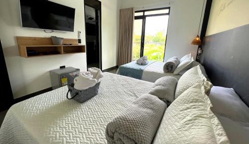 Deluxe Quadruple Room