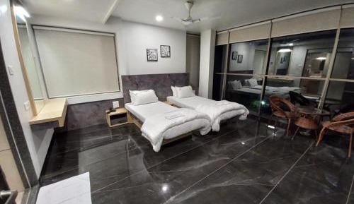 Deluxe Twin Room