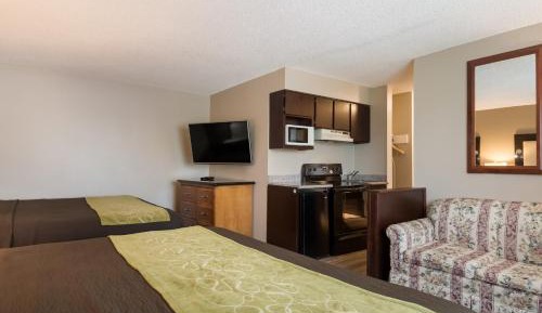 Efficiency King Family Suite - Non Smoking 