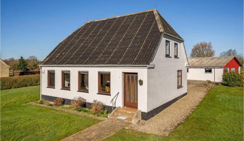 Two-Bedroom Holiday Home