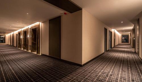 Club Room with Complementary - Lounge Access (High Tea & Happy Hours) and 4 pieces Laundry per Day 